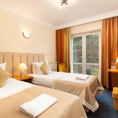 Frühstückspension Perla Lesna 3*