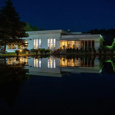 Frühstückspension Perla Lesna 3*