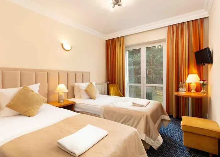 Nocleg ze śniadaniem Perła Leśna 3*